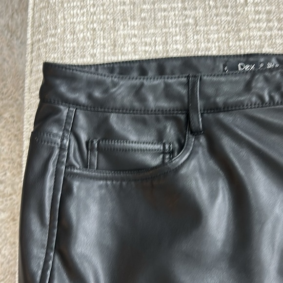 DEX Faux Leather High Waisted Straight Leg Cropped Black Pants Sz 1X - Picture 13 of 17
